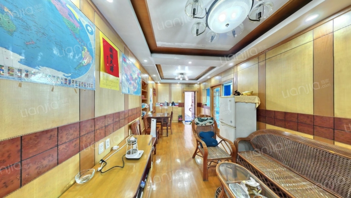 春南社区康月路二手房实景图