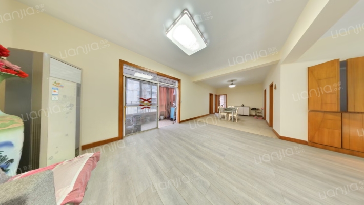 后湖生态花园荷花苑二手房实景图