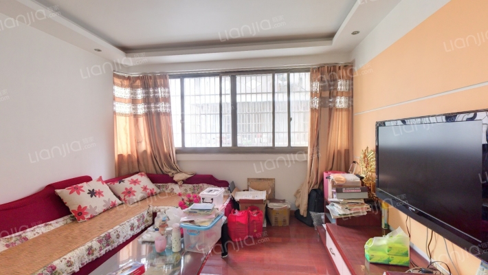 新兴苑小区二手房实景图