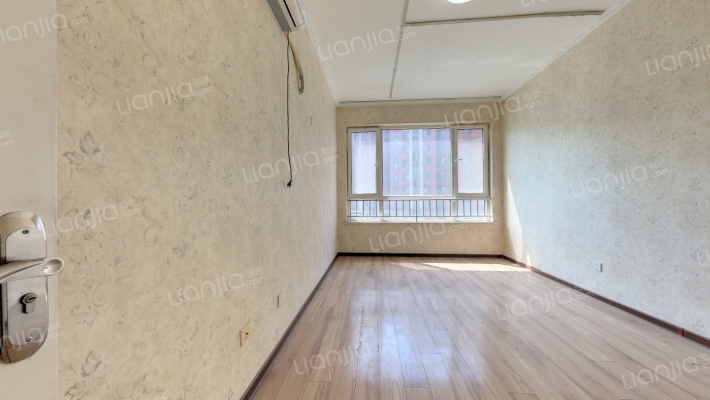 逸城山色公建二手房实景图