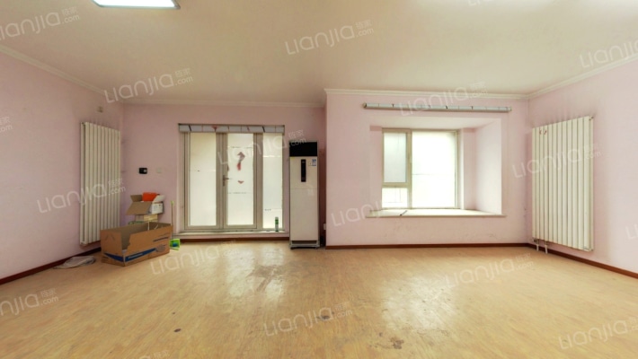 金地仰山东区二手房实景图