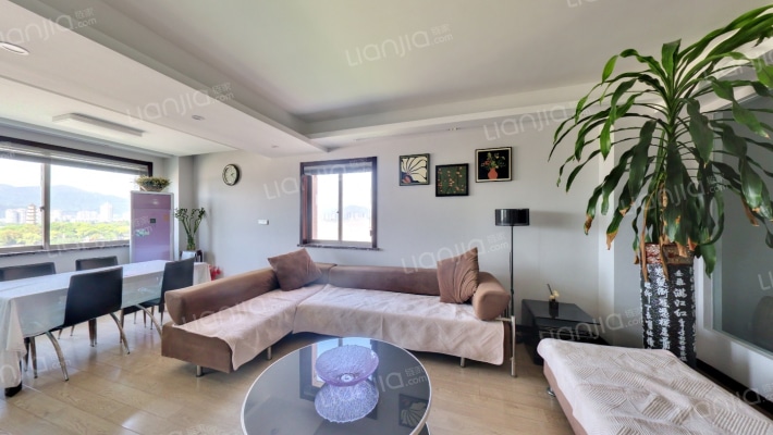 迎潮大厦二手房实景图