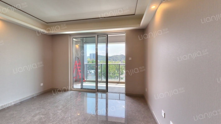 翠堤春华轩二手房实景图