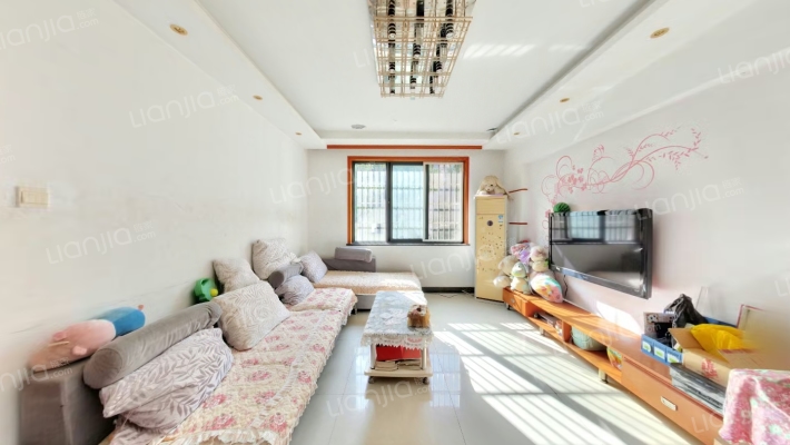 河畔雅居二手房实景图