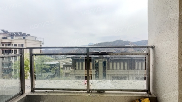 康和澜岸二手房实景图