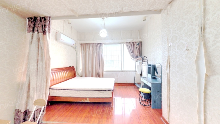 铂晶时代二手房实景图