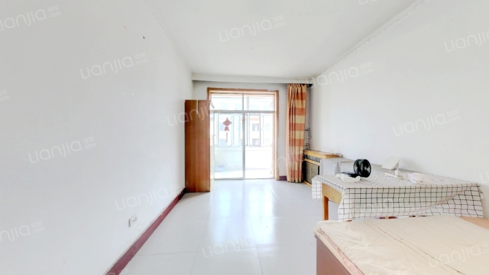 安装公司宿舍二手房实景图