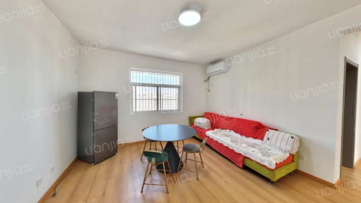 京福花园嘉兰苑二手房实景图