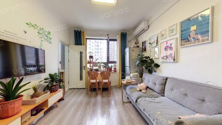 水畔精品二手房实景图