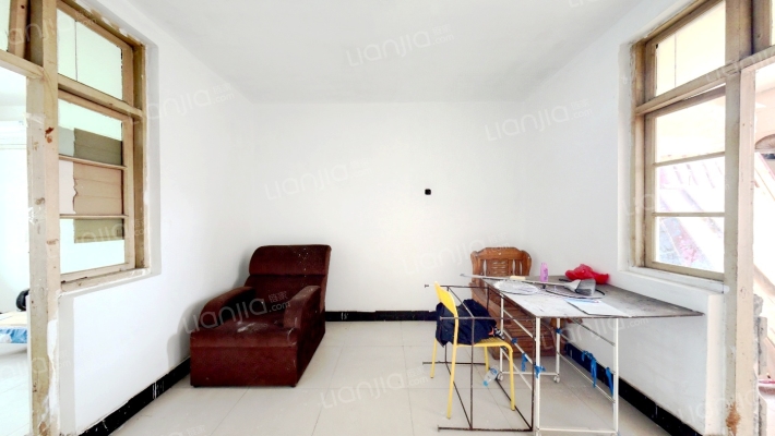 兰园小区二手房实景图