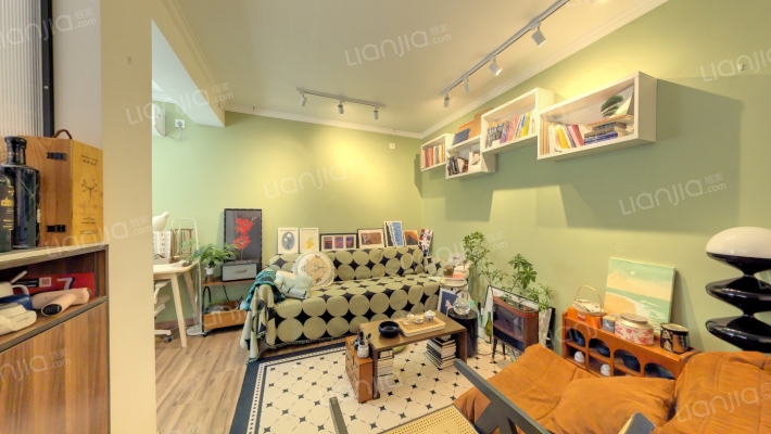 龙柏七村二手房实景图