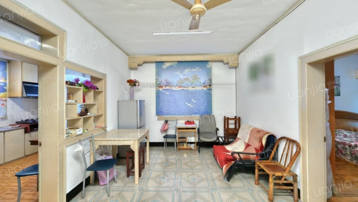 利泰新村二手房实景图