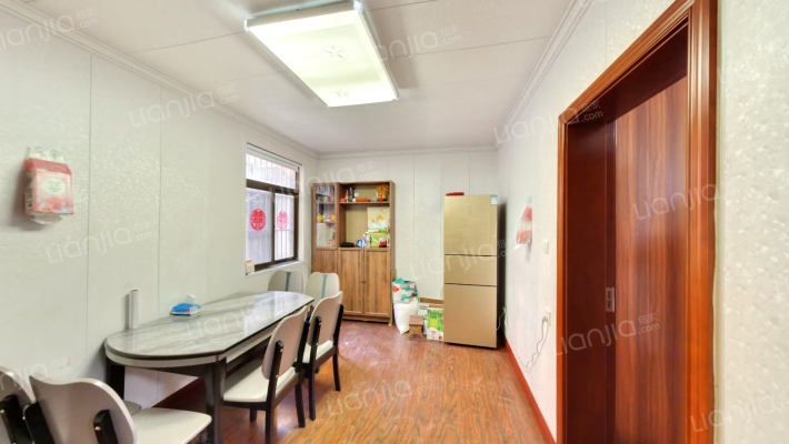 虹桥南村二手房实景图