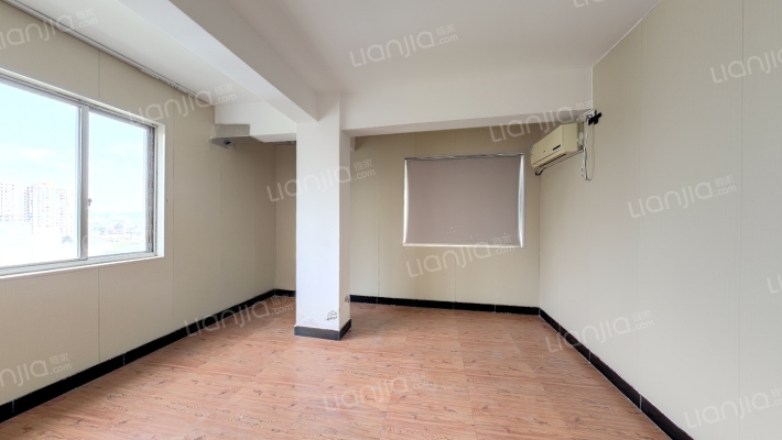 象南东路二手房实景图