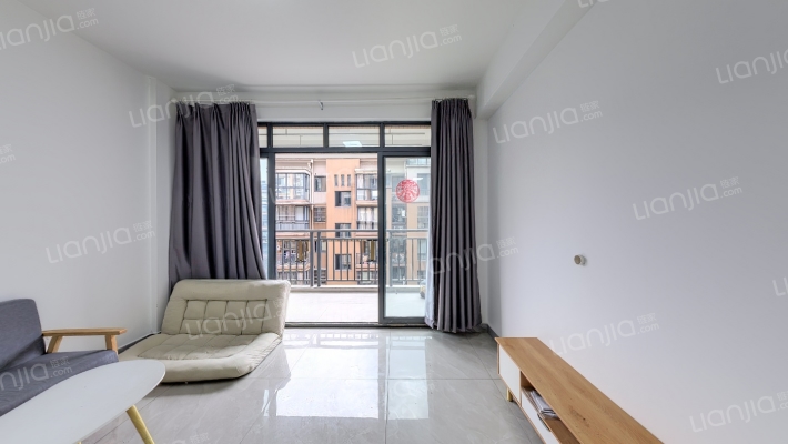 凯文和平雅苑二手房实景图