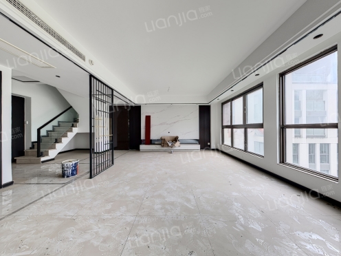 整租·花样年智荟城 4室2厅 跃层 东南