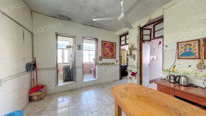 裕花园小区二手房实景图