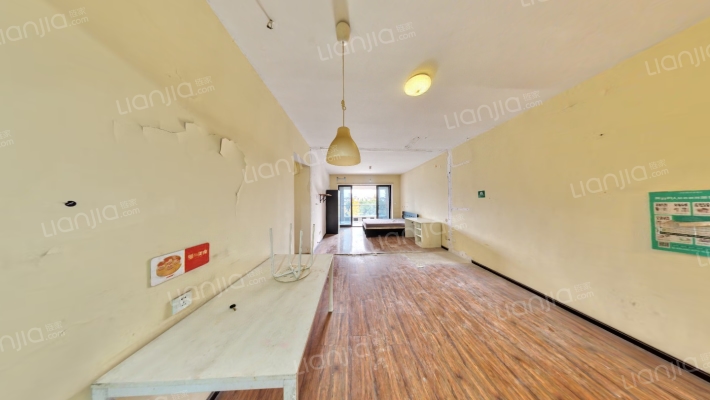 中德英伦联邦A区二手房实景图