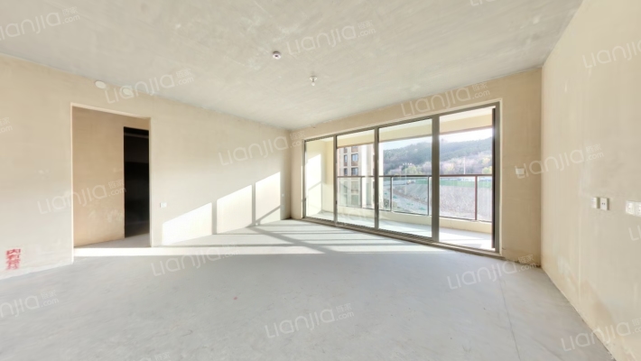 天一仁和·青山湖岸二手房实景图