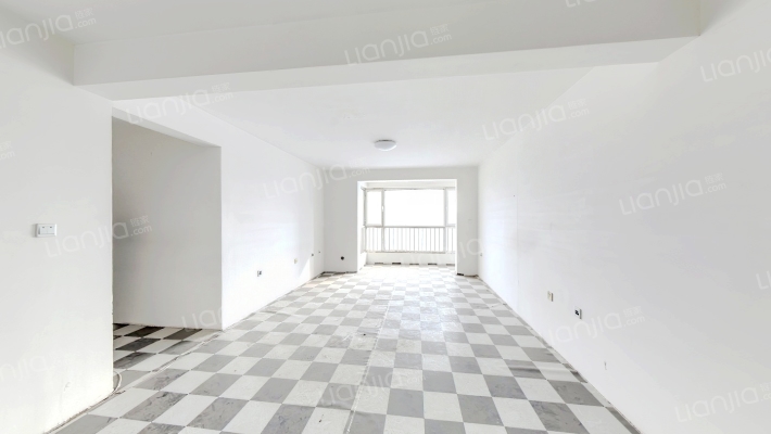 坤泰新界二手房实景图