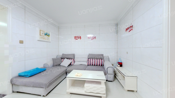 东润华庭二手房实景图