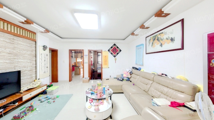 蓝天华都苑二手房实景图