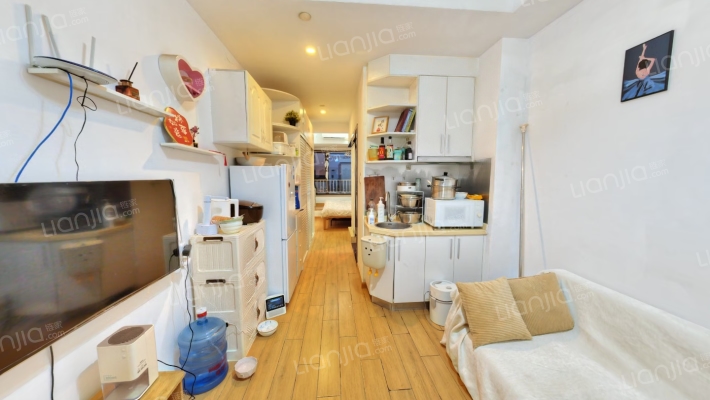 智慧广场二手房实景图