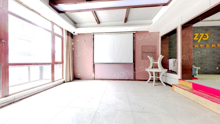 绿地半山国际花园二期二手房实景图