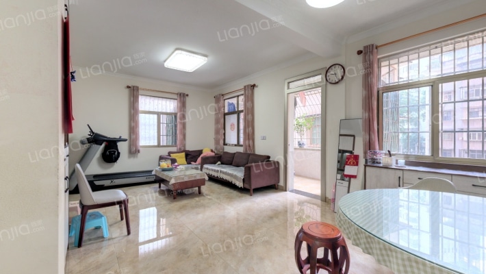 南坛路四巷20号二手房实景图