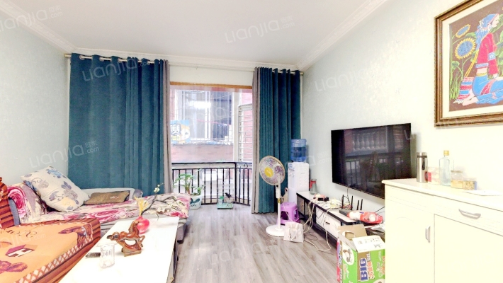 滨河苑小区二手房实景图