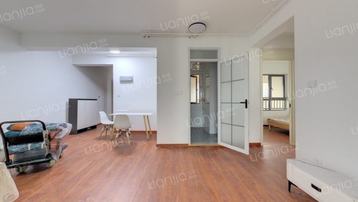 万瑞林语光年二手房实景图