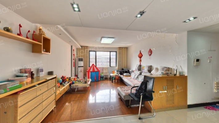 香溢豪庭二手房实景图