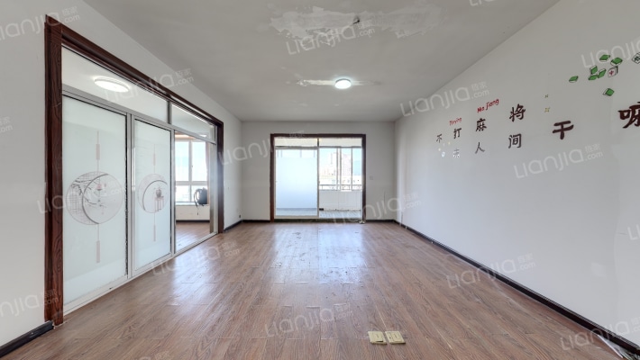 常立E景大厦二手房实景图