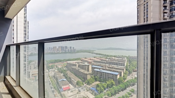 环球中心一期B区二手房实景图