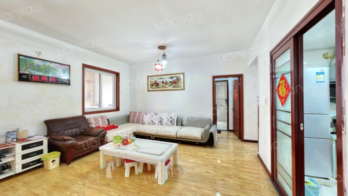 棠湖泊林小镇二手房实景图