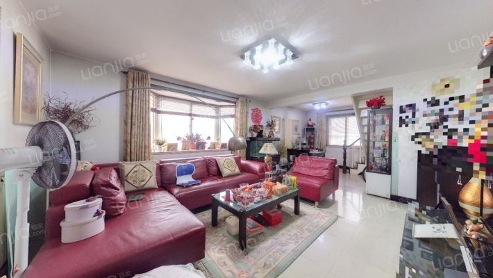 中庭山景二手房实景图