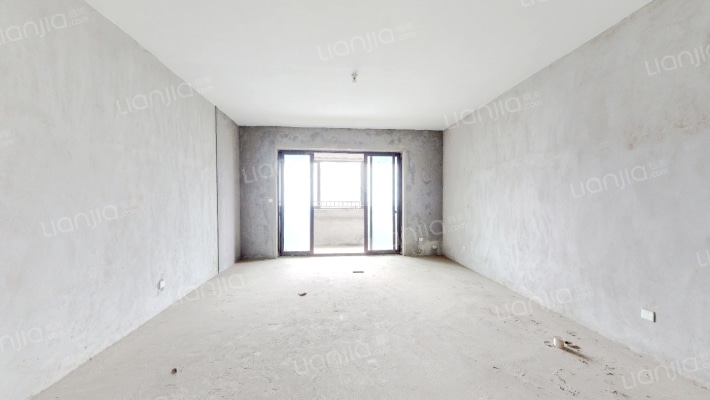 永硕龙庭湾B区二手房实景图