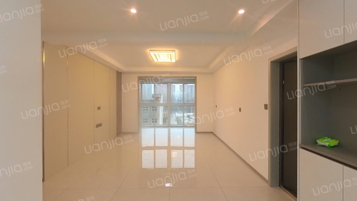 新汽车站小区二手房实景图