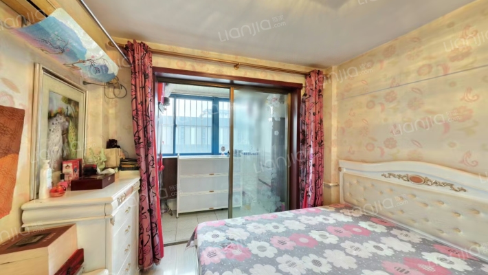 八大处副食楼二手房实景图