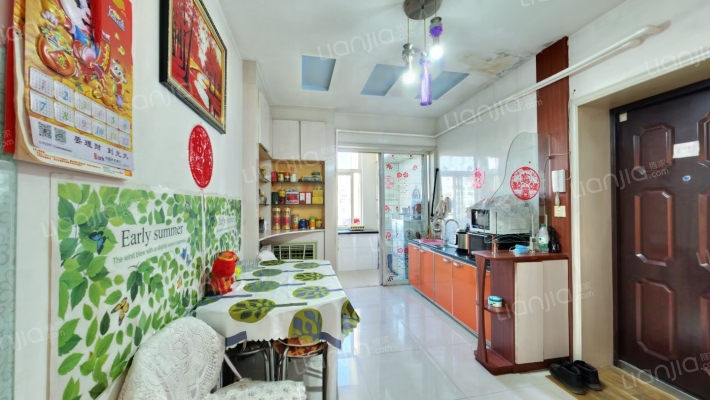 朝北小区二手房实景图