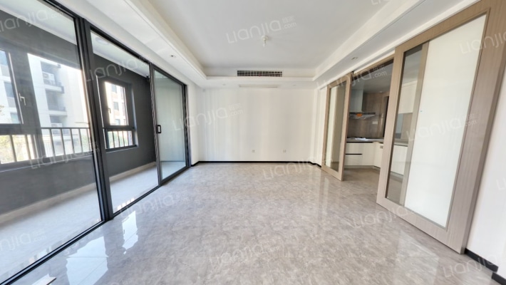 湖语牧松二手房实景图