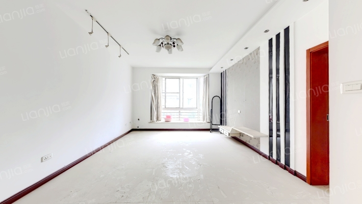 温馨苑AB区二手房实景图