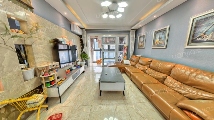 和昌都汇华郡二手房实景图