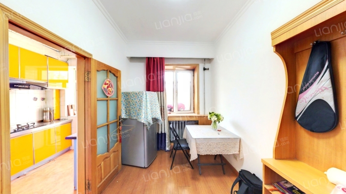 民航小区二手房实景图