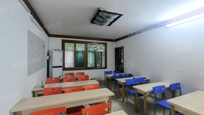 市氮肥厂家属区二手房实景图