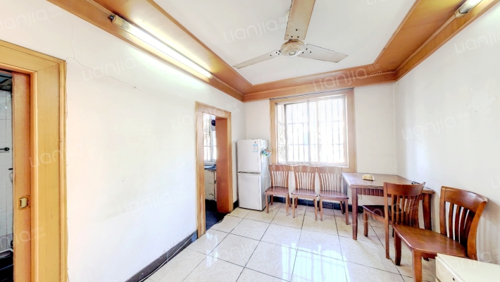 西园新村二手房实景图