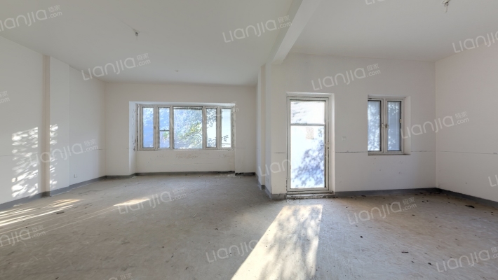 南京碧桂园潇湘苑二手房实景图