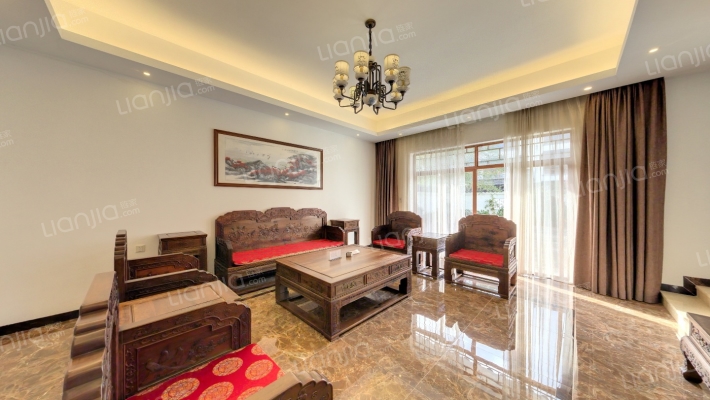 泮泸别墅二手房实景图