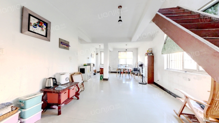 东江小区二手房实景图