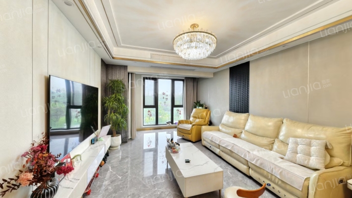金地保利褐石公馆二手房实景图